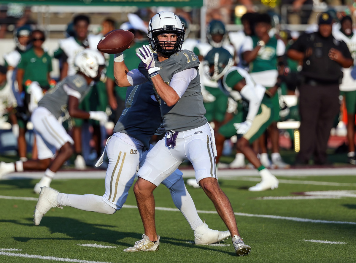 DeSoto vs South Oak Cliff September 9, 2023 Photo-Robbie Rakestraw99