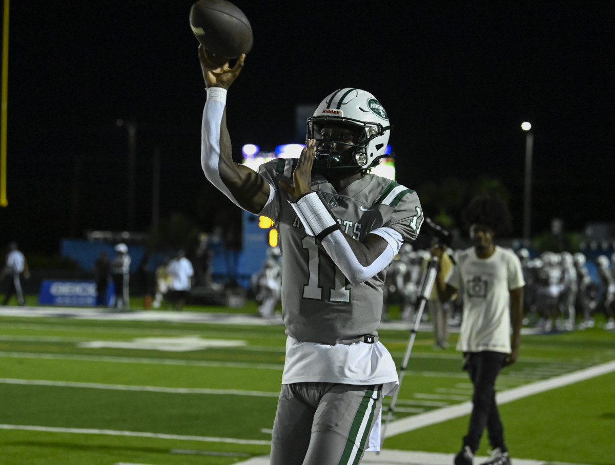 Chaminade-Madonna vs Miami Central Football - Robson Lopes - 08-26-20231020