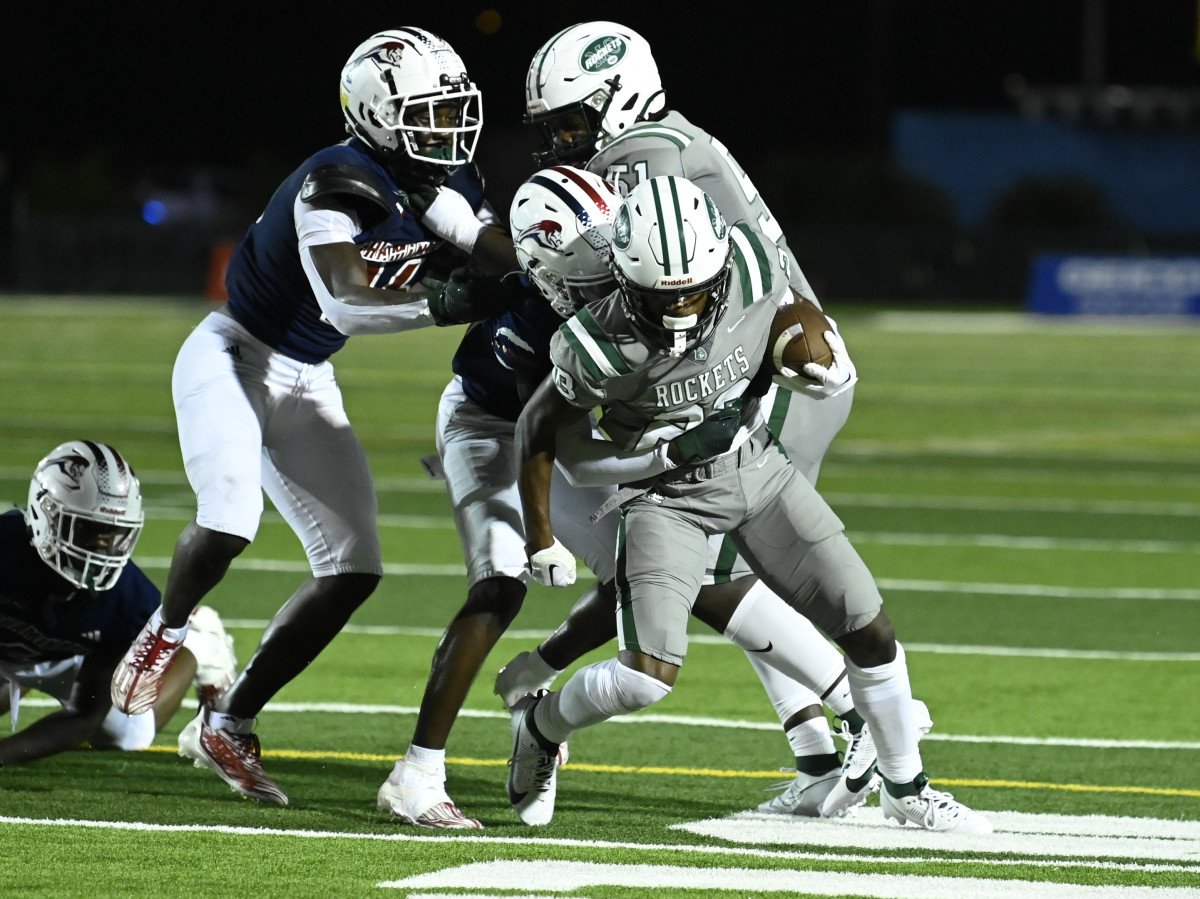 Chaminade-Madonna vs Miami Central Football - Robson Lopes - 08-26-20231016