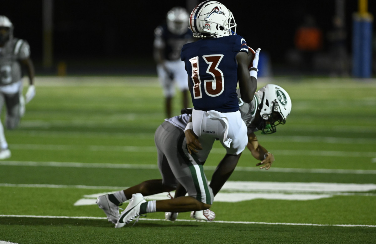 Chaminade-Madonna vs Miami Central Football - Robson Lopes - 08-26-20231011