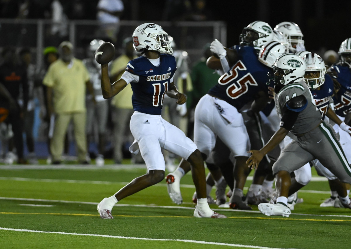 Chaminade-Madonna vs Miami Central Football - Robson Lopes - 08-26-20231025