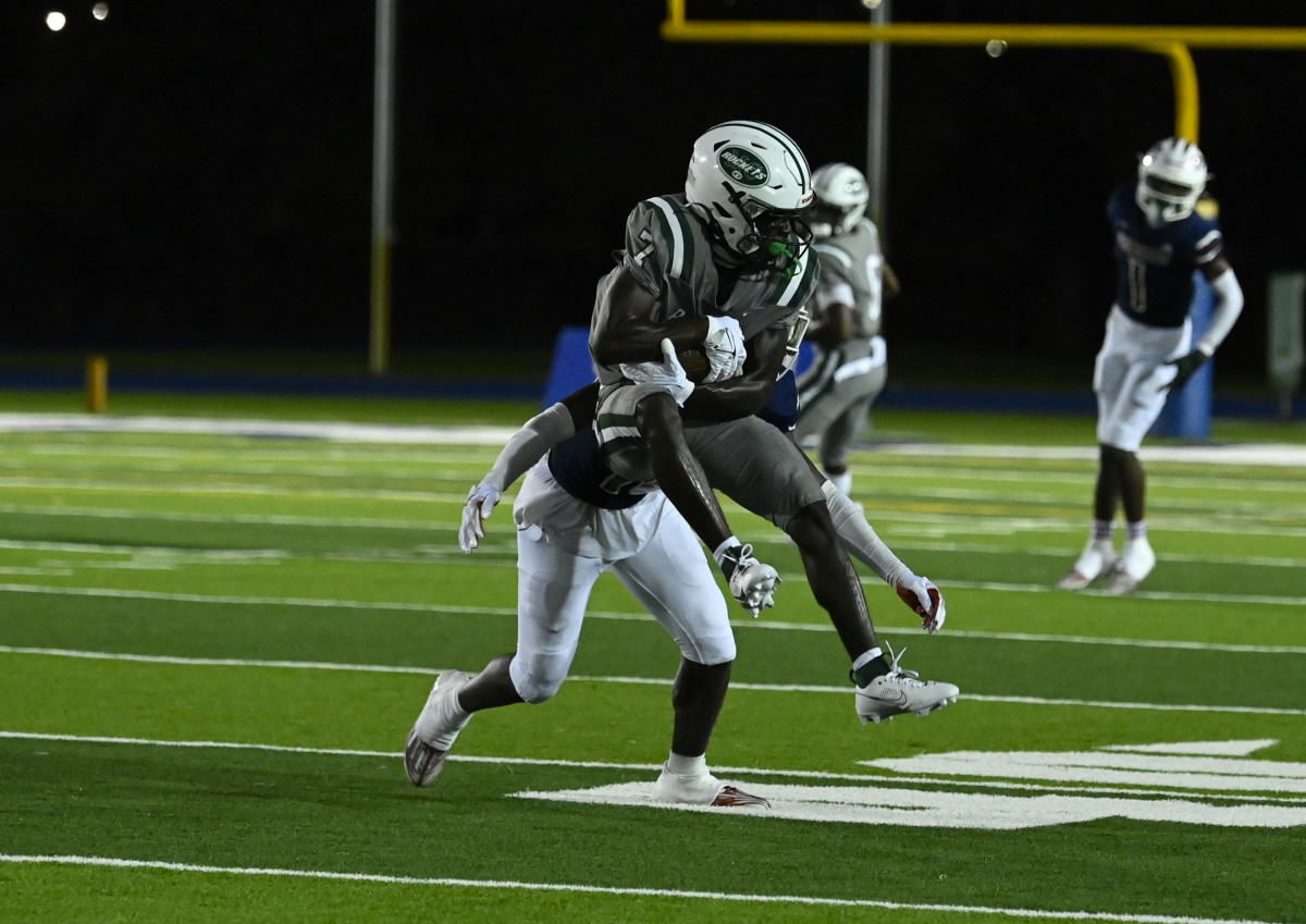 Chaminade-Madonna vs Miami Central Football - Robson Lopes - 08-26-20231029