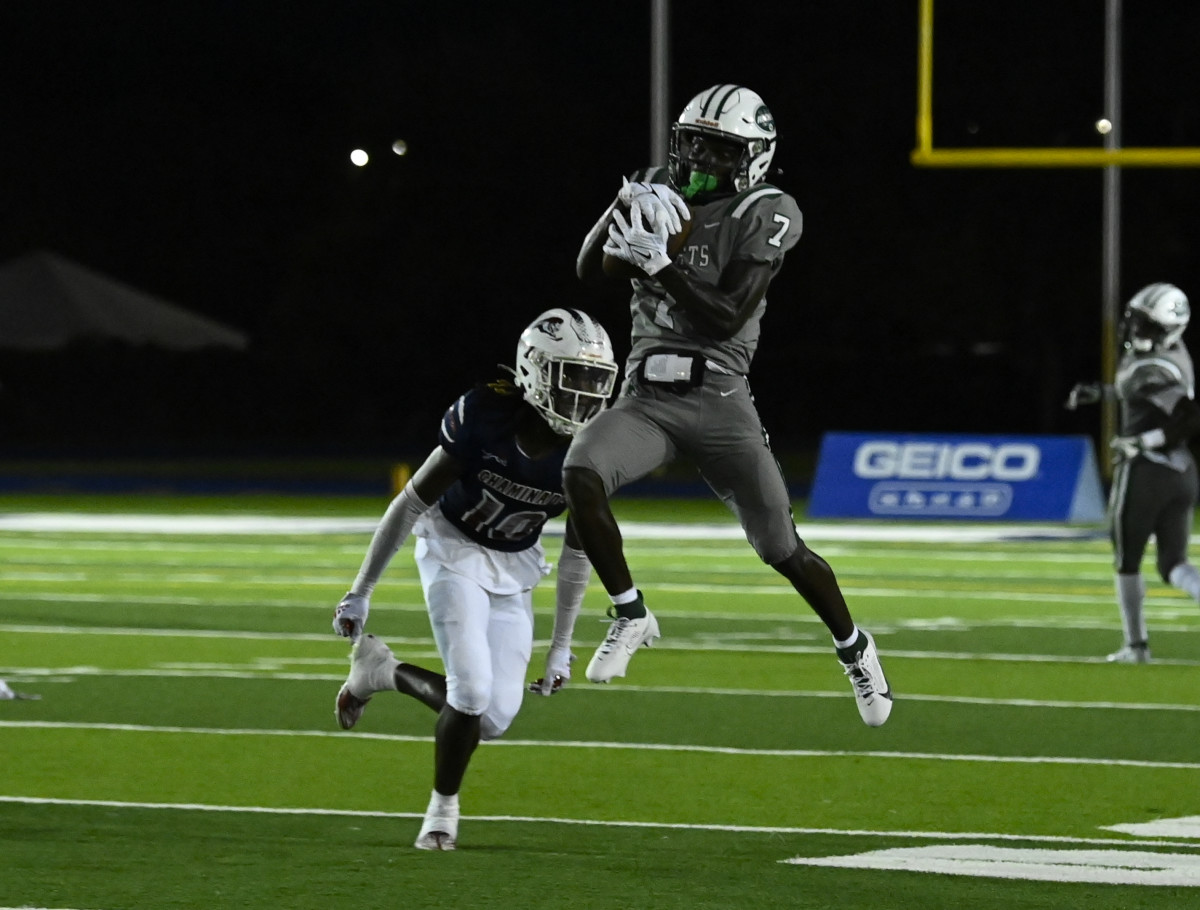 Chaminade-Madonna vs Miami Central Football - Robson Lopes - 08-26-20231032