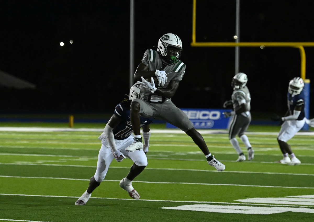 Chaminade-Madonna vs Miami Central Football - Robson Lopes - 08-26-20231031