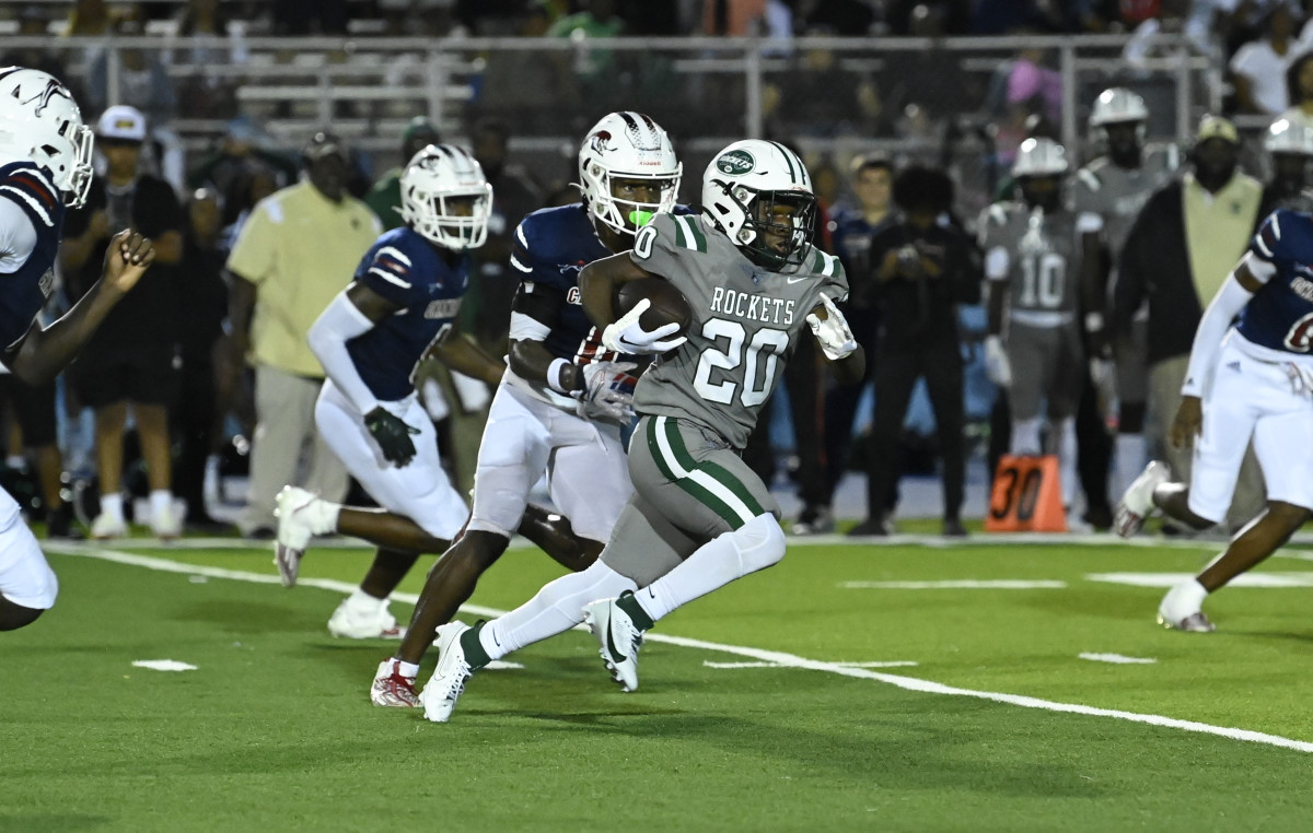 Chaminade-Madonna vs Miami Central Football - Robson Lopes - 08-26-20231048