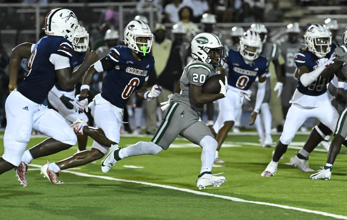 Chaminade-Madonna vs Miami Central Football - Robson Lopes - 08-26-20231046