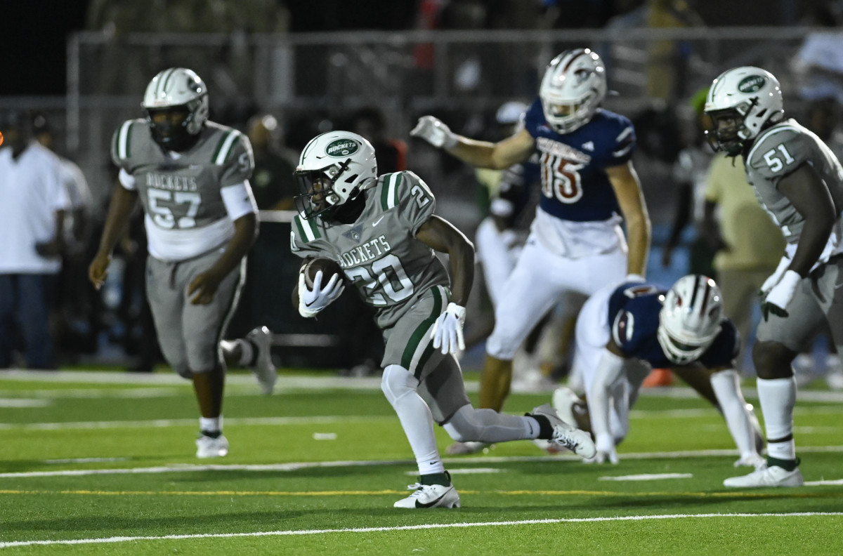 Chaminade-Madonna vs Miami Central Football - Robson Lopes - 08-26-20231059