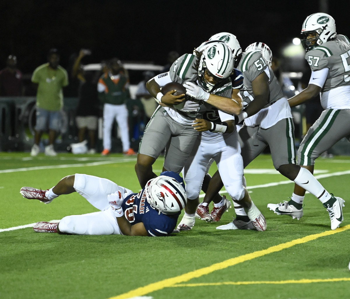 Chaminade-Madonna vs Miami Central Football - Robson Lopes - 08-26-20231068