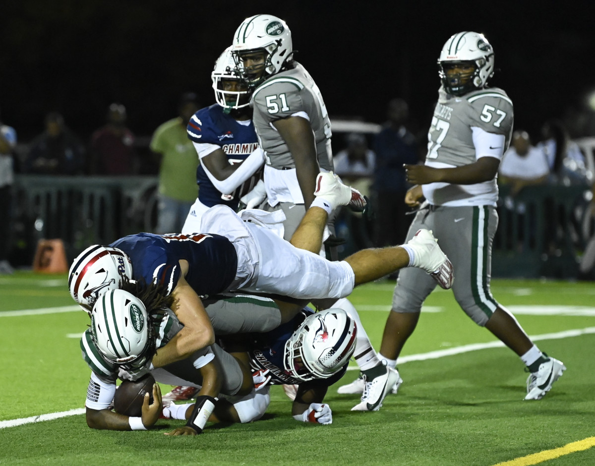 Chaminade-Madonna vs Miami Central Football - Robson Lopes - 08-26-20231063