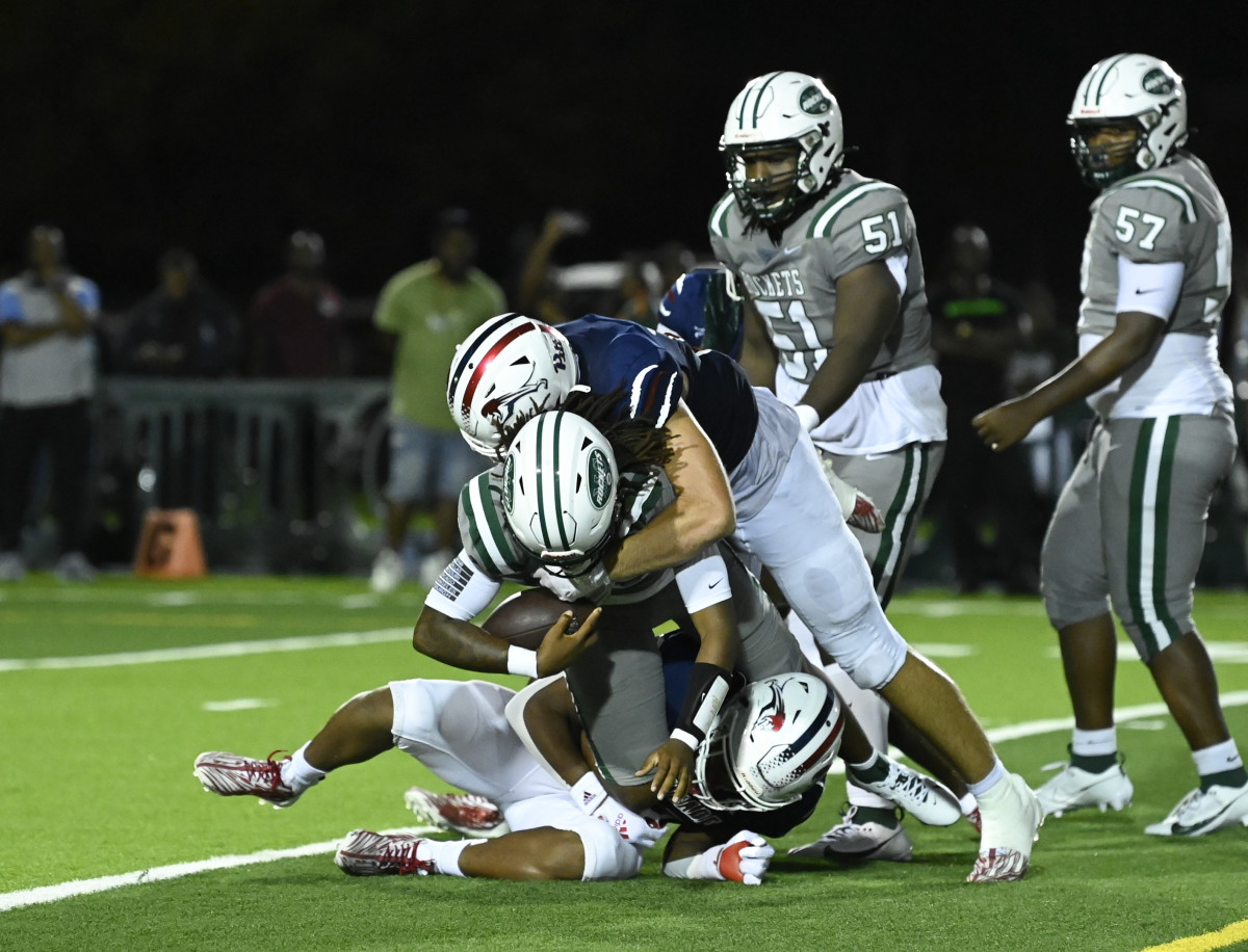 Chaminade-Madonna vs Miami Central Football - Robson Lopes - 08-26-20231065