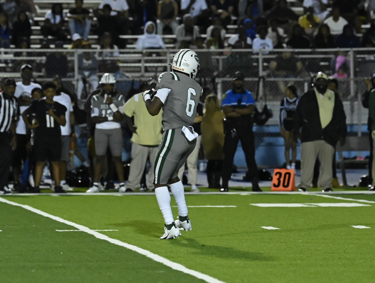 Chaminade-Madonna vs Miami Central Football - Robson Lopes - 08-26-20231080