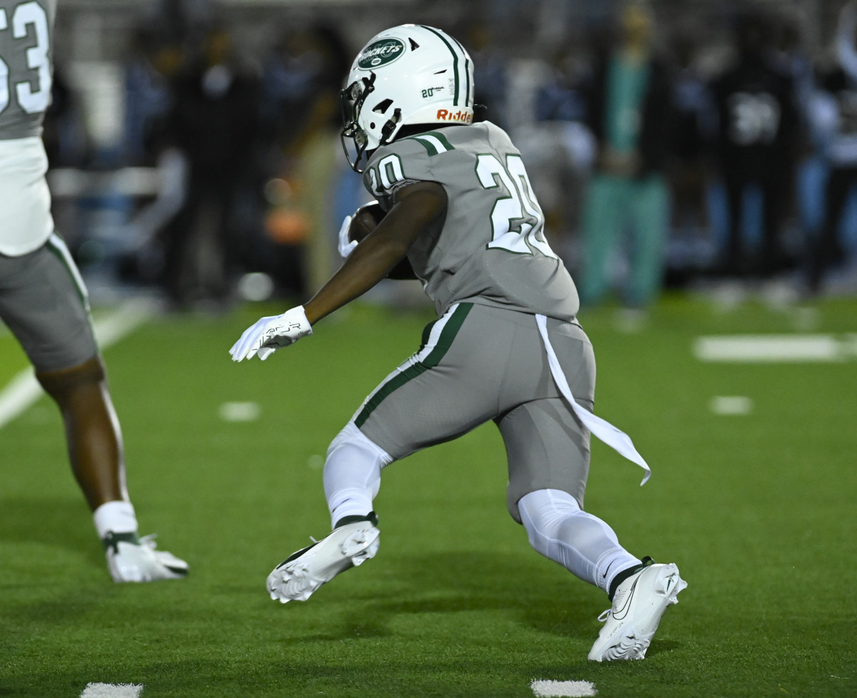 Chaminade-Madonna vs Miami Central Football - Robson Lopes - 08-26-20231090