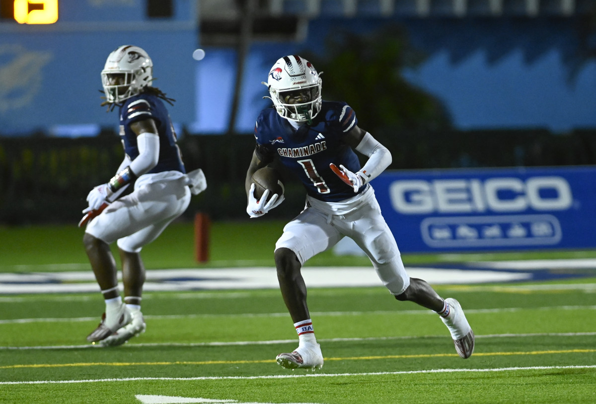 Chaminade-Madonna vs Miami Central Football - Robson Lopes - 08-26-20231129