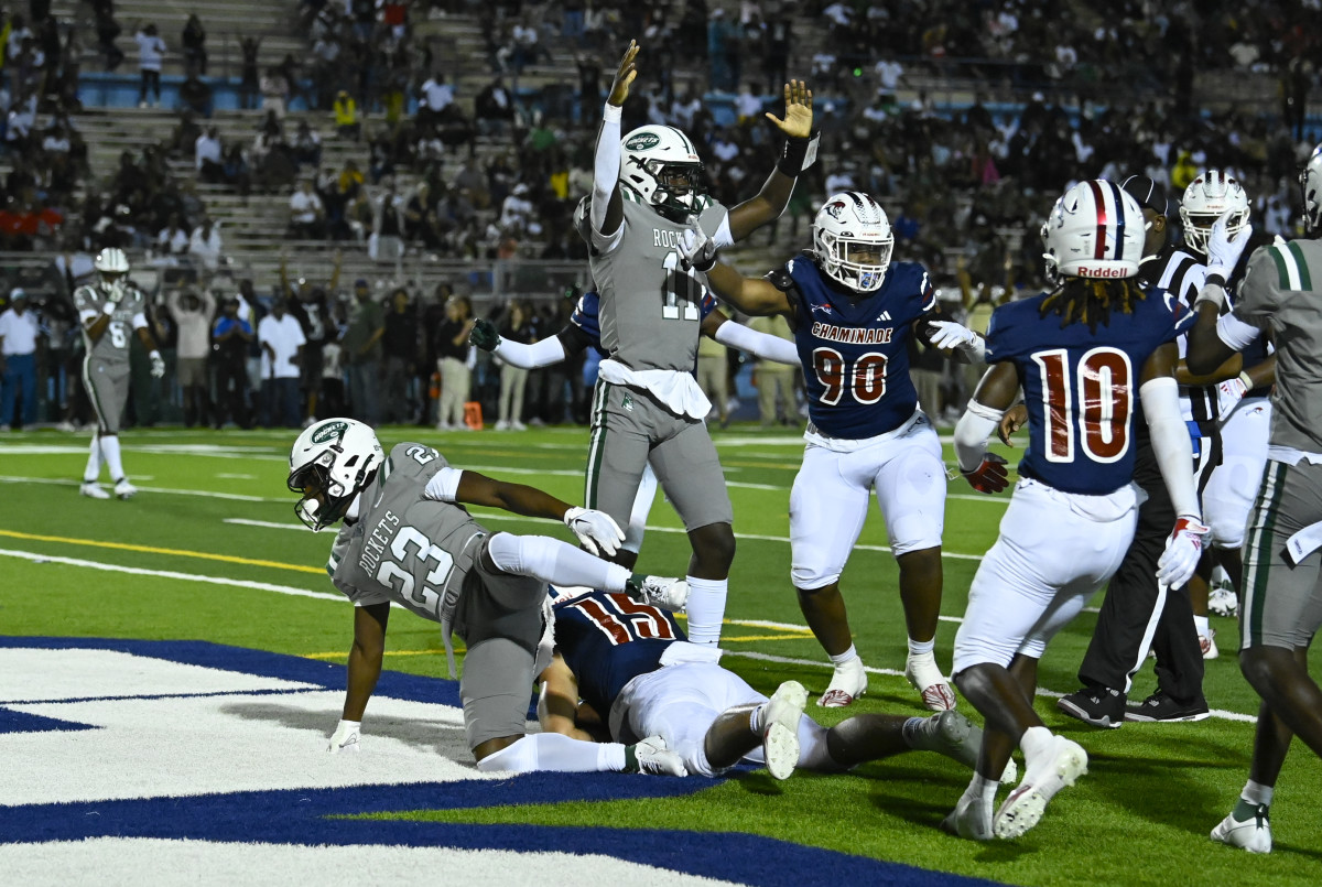 Chaminade-Madonna vs Miami Central Football - Robson Lopes - 08-26-20231131