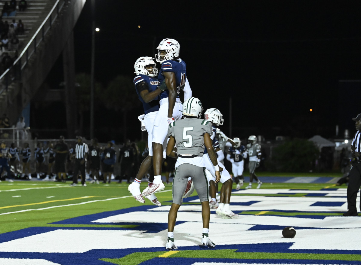 Chaminade-Madonna vs Miami Central Football - Robson Lopes - 08-26-20231137