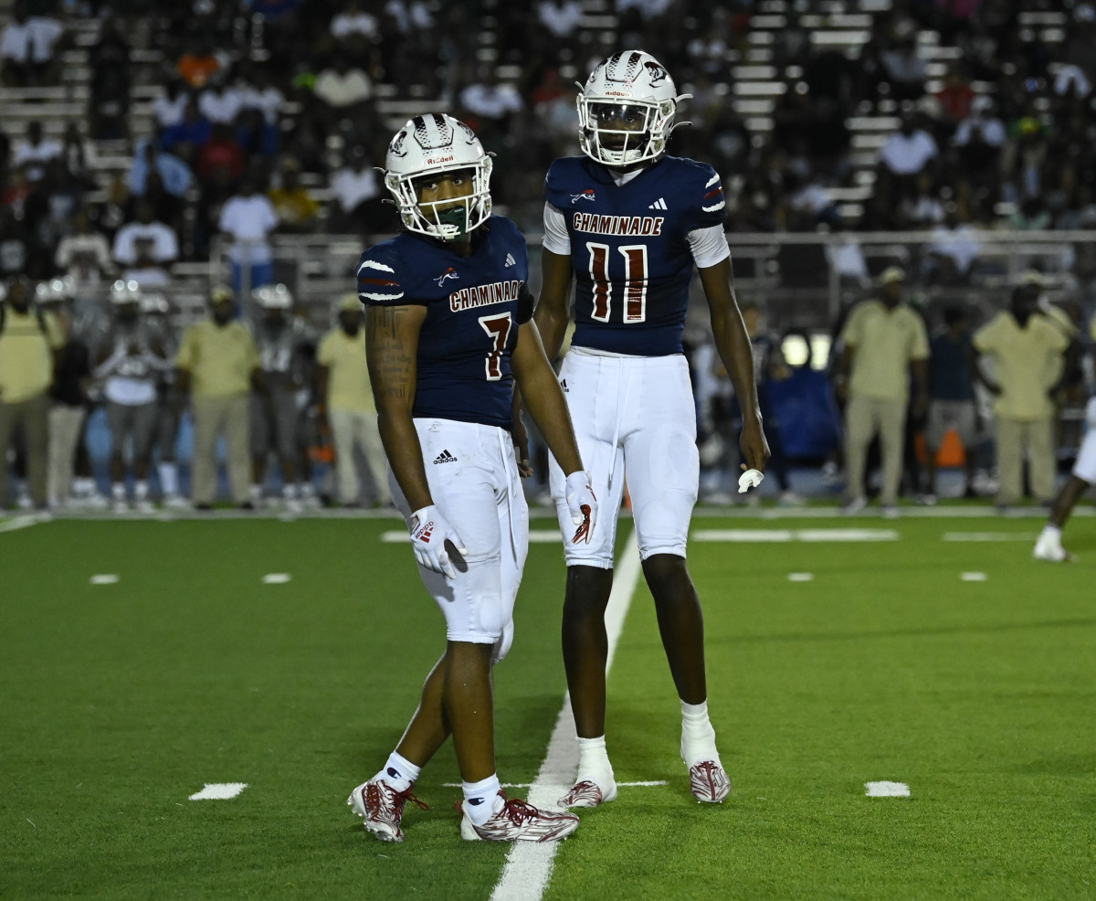 Davion Gause (7) and Cedrick Bailey