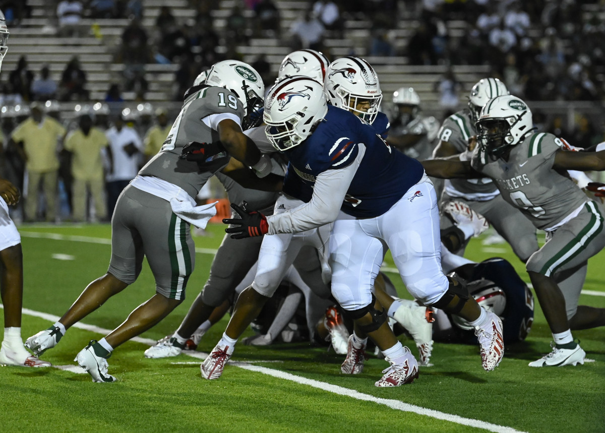 Chaminade-Madonna vs Miami Central Football - Robson Lopes - 08-26-20231164