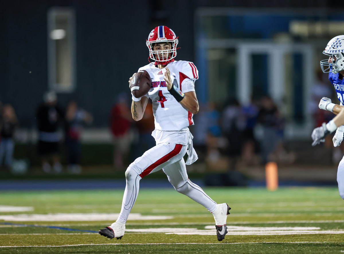 Bishop Miege Kansas at Rockhurst Missouri football 9-22-23 David Smith 23722