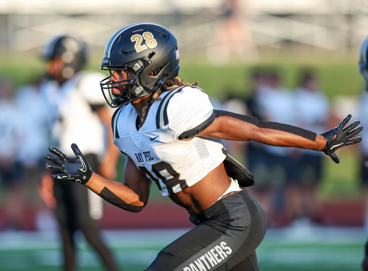 Raymore-Peculiar at Lee's Summit North Missouri football  9-29-23 David Smith 23744