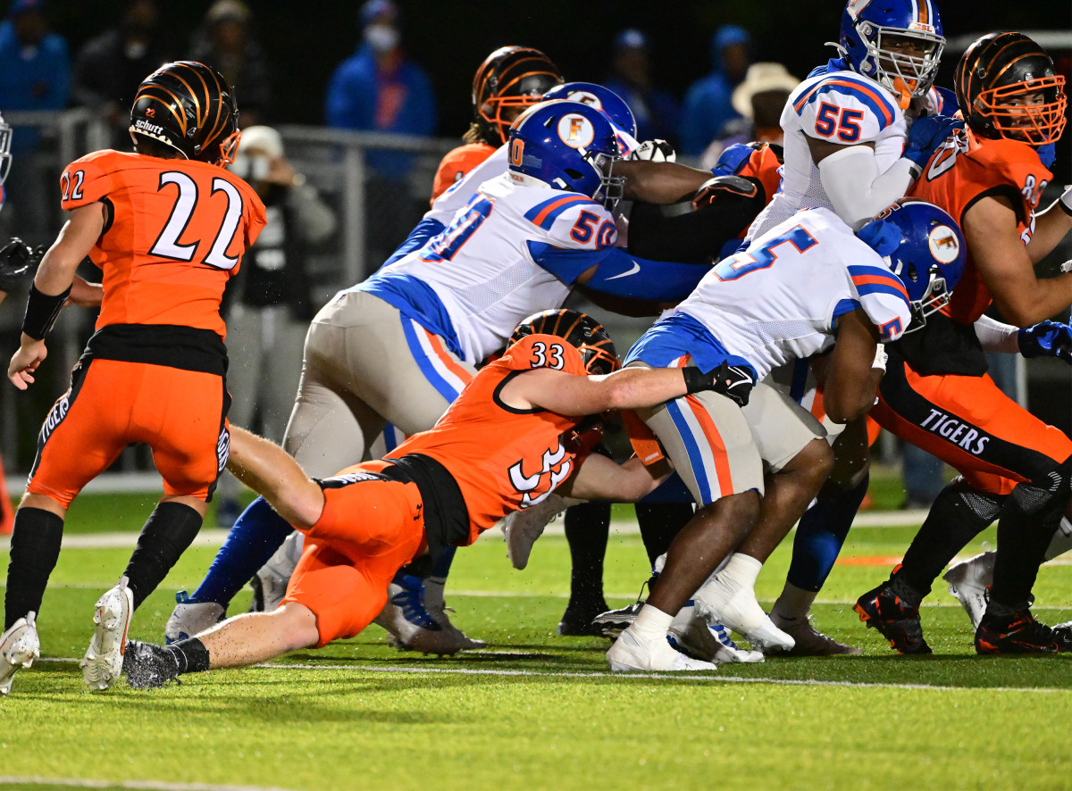 East St. Louis Edwardsville Illinois football  10-13-23 Tim Vizer 23798