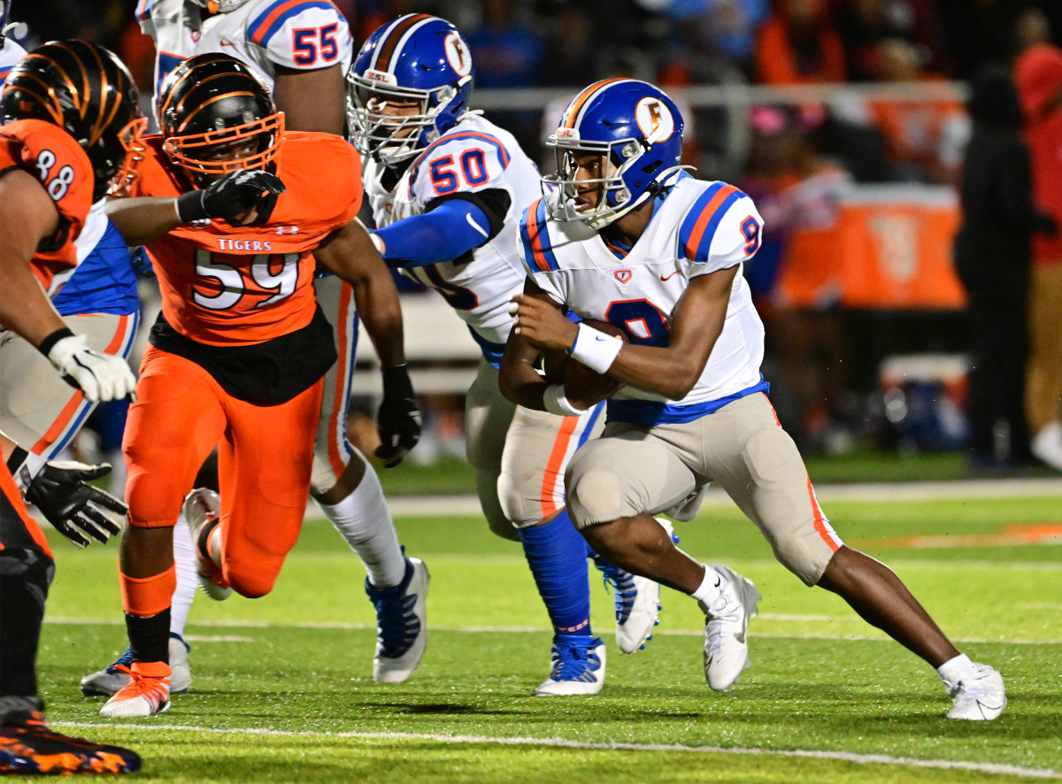 East St. Louis Edwardsville Illinois football  10-13-23 Tim Vizer 23824