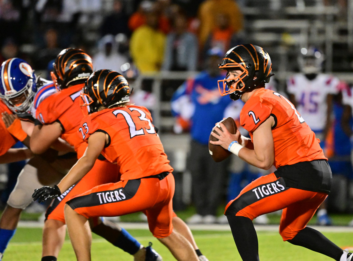 East St. Louis Edwardsville Illinois football  10-13-23 Tim Vizer 23833