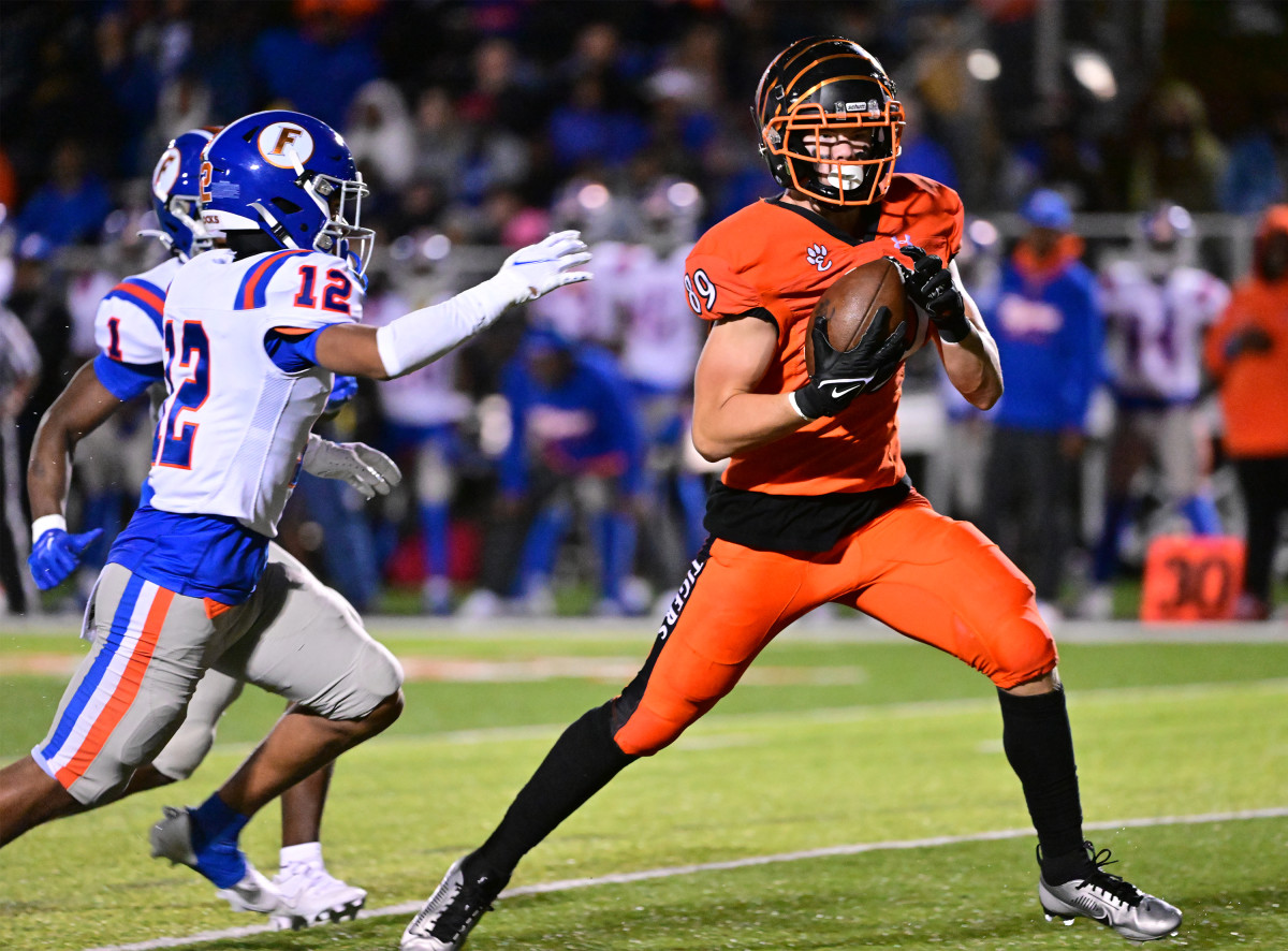 East St. Louis Edwardsville Illinois football 10-13-23 Tim Vizer 23871