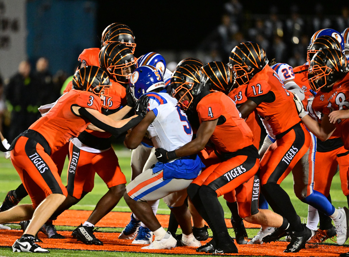 East St. Louis Edwardsville Illinois football 10-13-23 Tim Vizer 23882