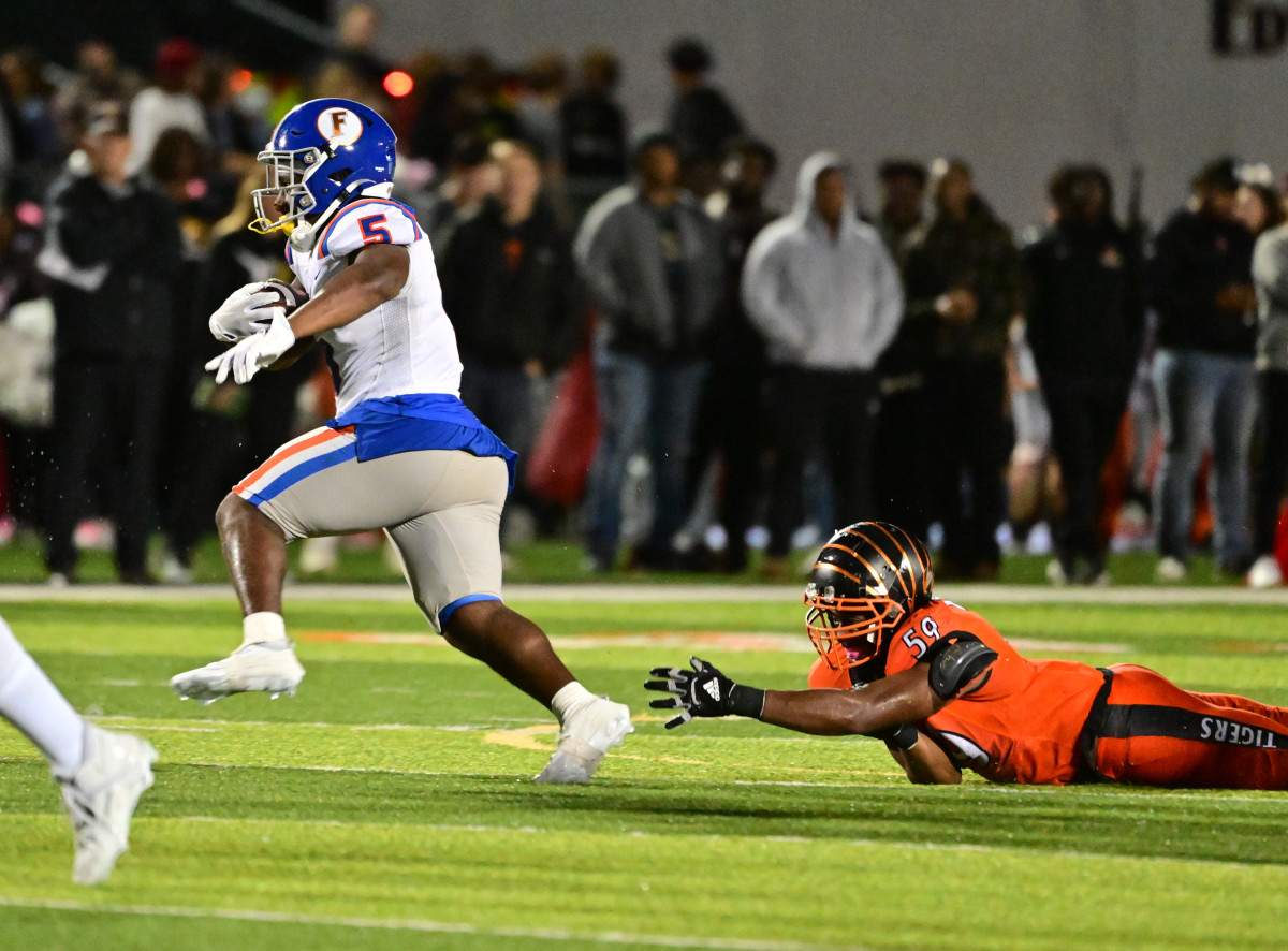 East St. Louis Edwardsville Illinois football 10-13-23 Tim Vizer 23884