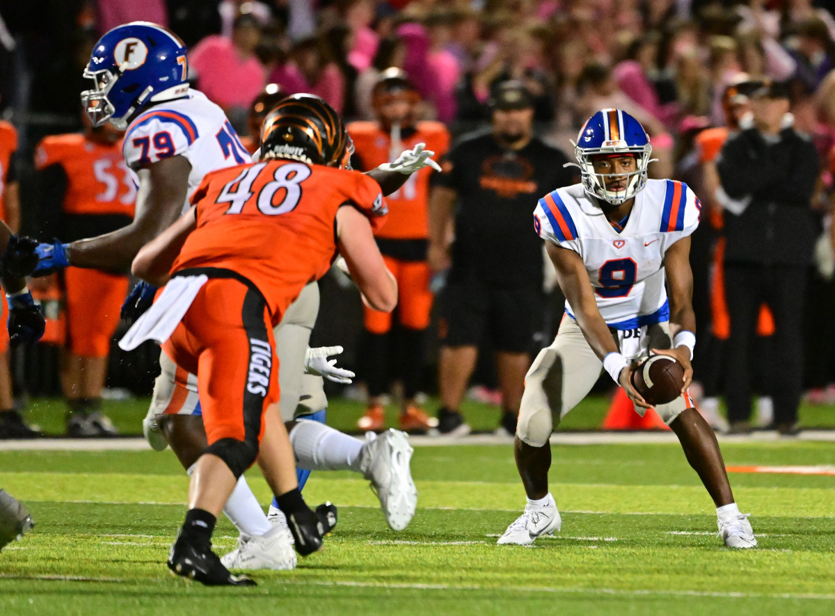 East St. Louis Edwardsville Illinois football 10-13-23 Tim Vizer 23885