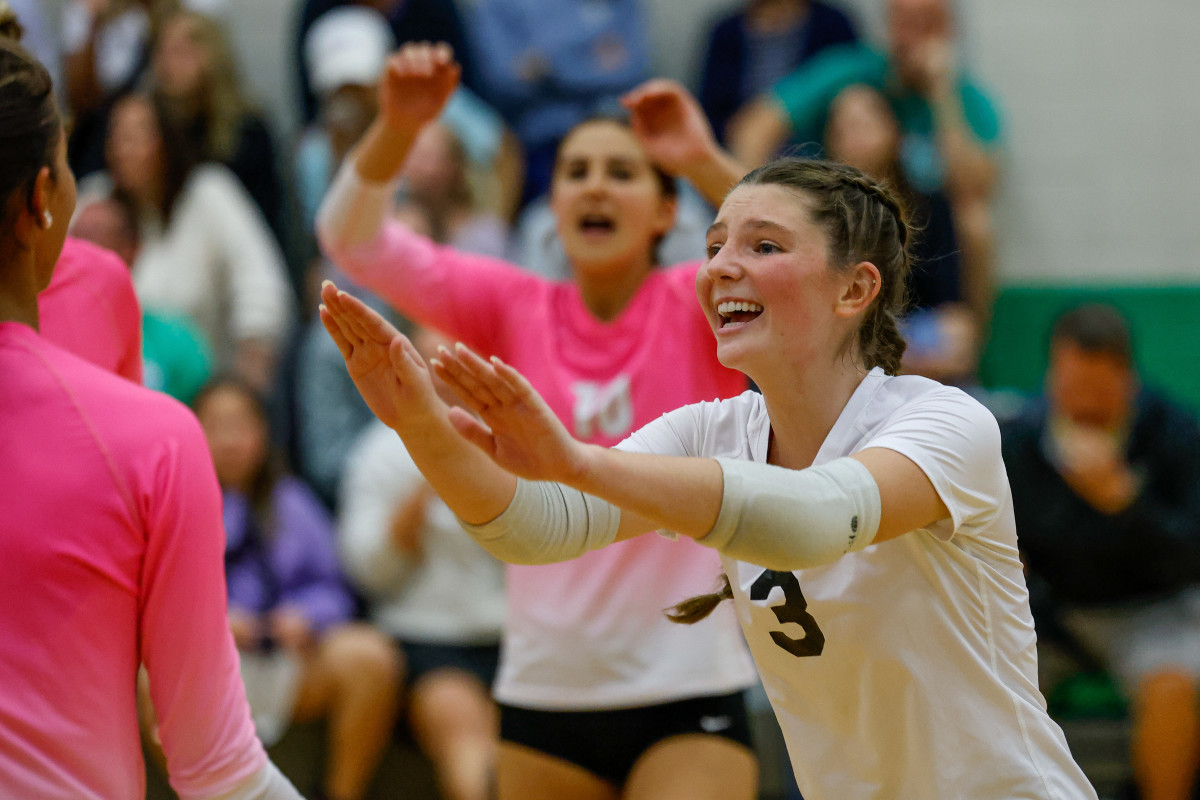 Lafayette Marquette Missouri girls volleyball 10-24-23 Nate Latsch 23993