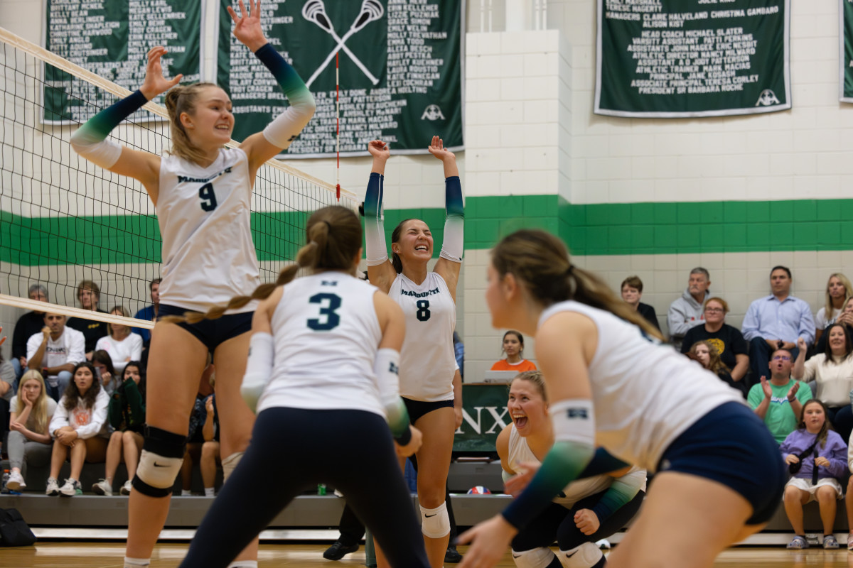 Lafayette Marquette Missouri girls volleyball 10-24-23 Nate Latsch 23982