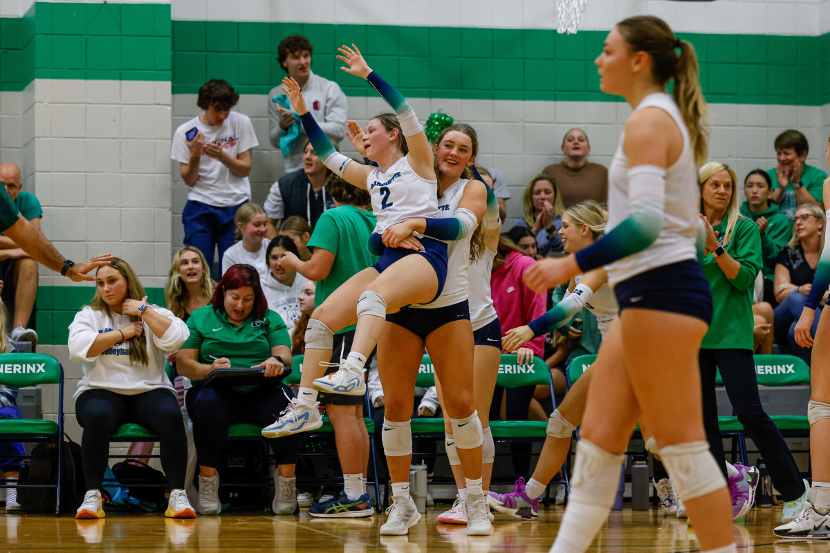 Lafayette Marquette Missouri girls volleyball 10-24-23 Nate Latsch 23987