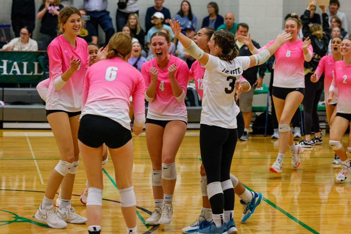 Lafayette Marquette Missouri girls volleyball 10-24-23 Nate Latsch 24004