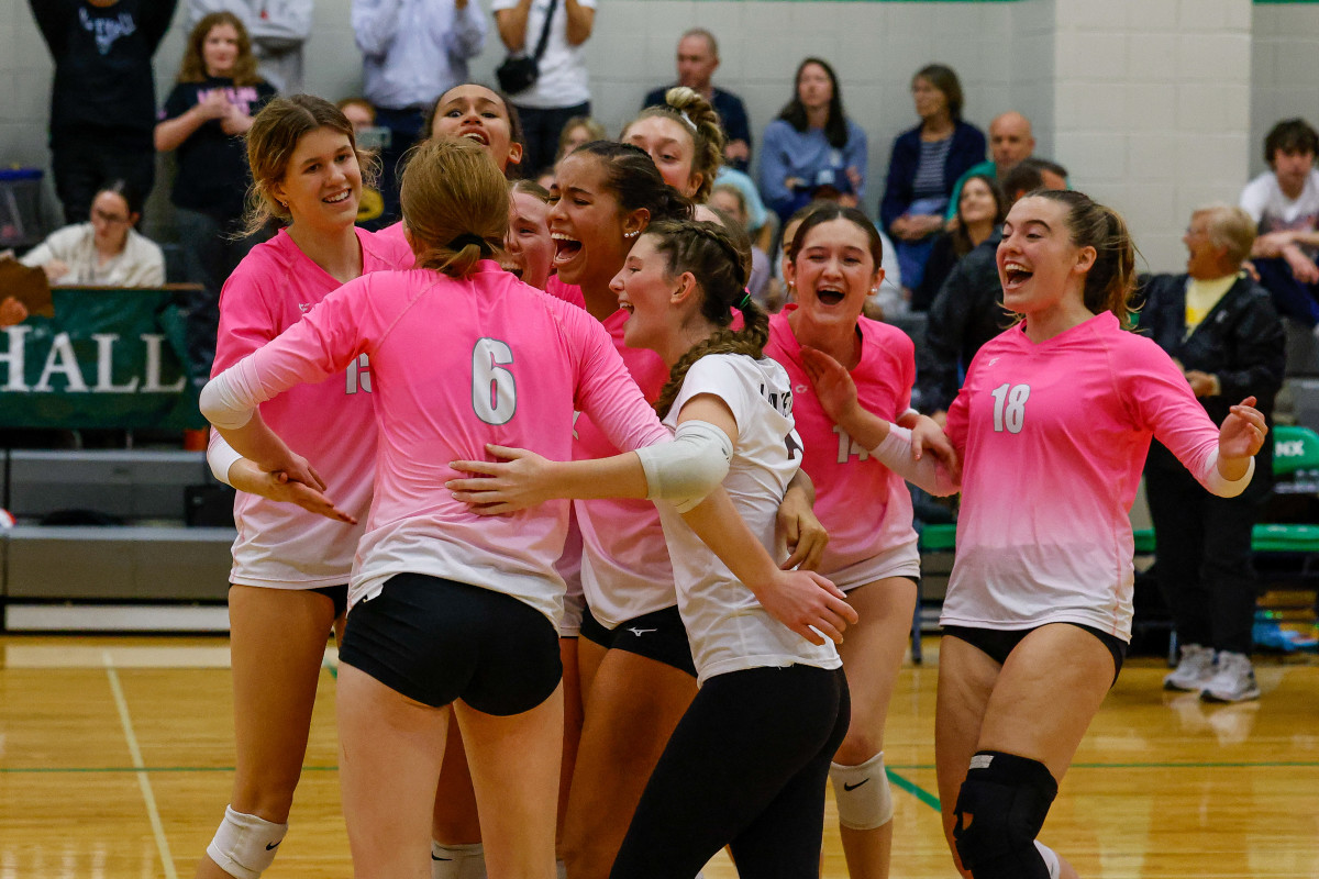 Lafayette Marquette Missouri girls volleyball 10-24-23 Nate Latsch 24008