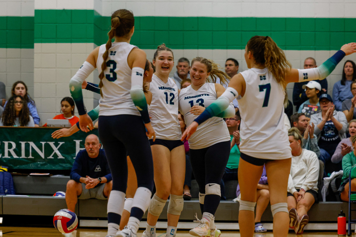 Lafayette Marquette Missouri girls volleyball 10-24-23 Nate Latsch 23971