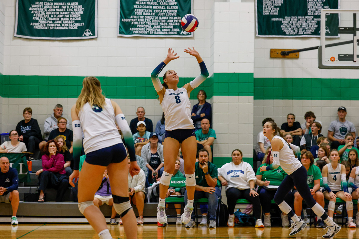 Lafayette Marquette Missouri girls volleyball 10-24-23 Nate Latsch 23974