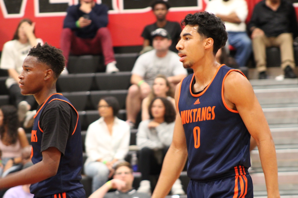 Roosevelt's Darnez Slater (right) is primed for a big senior year. (Tarek Fattal/SBLive)