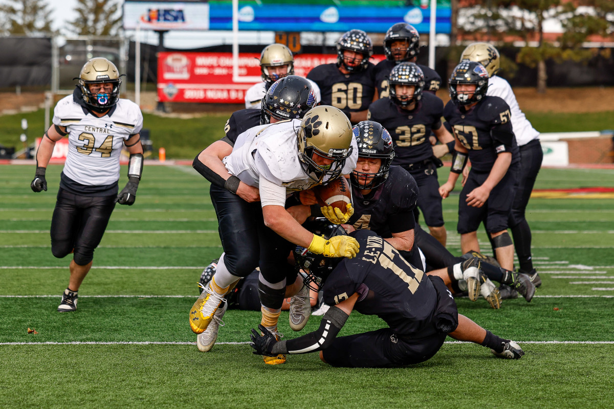 Camp Point Central Lena-Winslow Illinois 1A football November 24 2023 Nate Latsch 24194