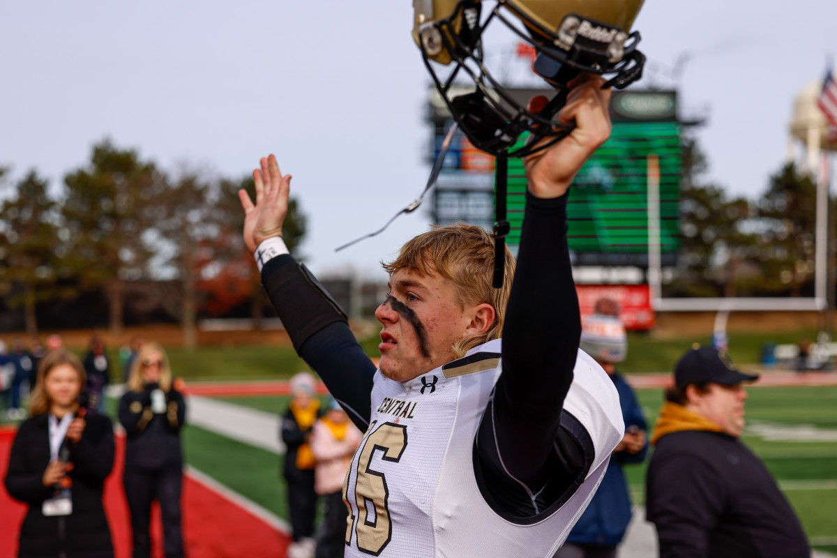 Camp Point Central Lena-Winslow Illinois 1A football November 24 2023 Nate Latsch 24213