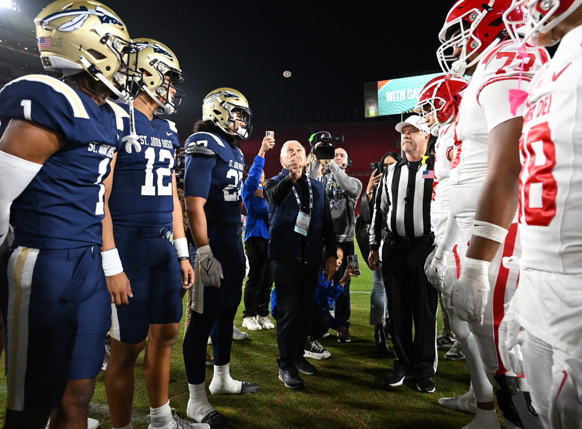 Look Mater Dei routs St. John Bosco to win CIF Southern Section