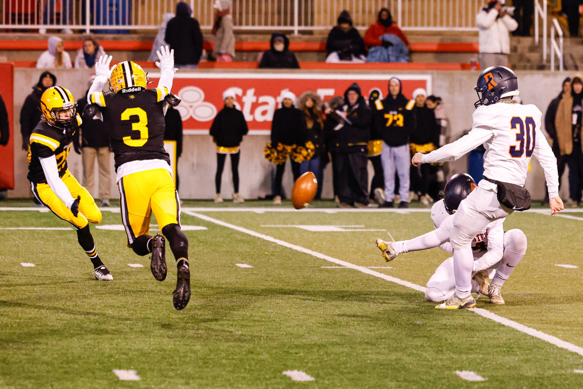 Rochester St. Laurence Illinois 4A football November 24 2023 Nate Latsch 24683