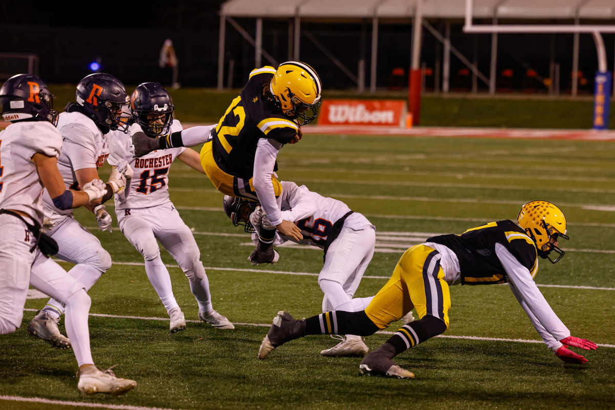 Rochester St. Laurence Illinois 4A football November 24 2023 Nate Latsch 24714