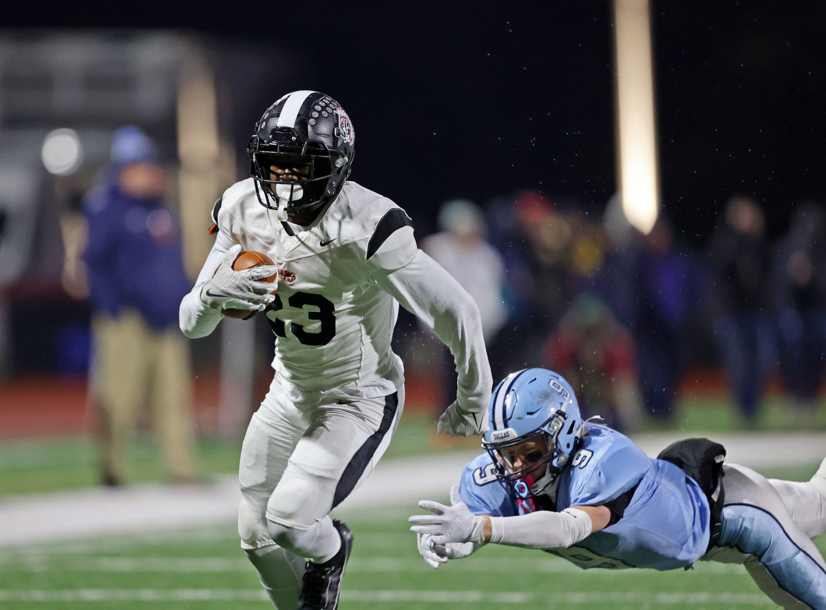 Aliquippa's Tiqwai Hayes puts on a show in front of Penn State head ...