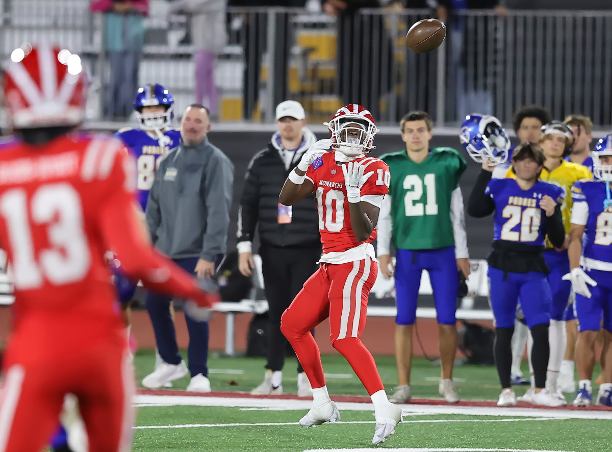 Serra vs Mater Dei CIF State Open Final December 9, 2023 Photo-Joe Bergman11