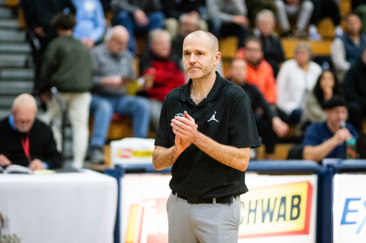 Barlow Mountainside boys basketball Les Schwab Invitational game December 26 2023 Naji Saker-4