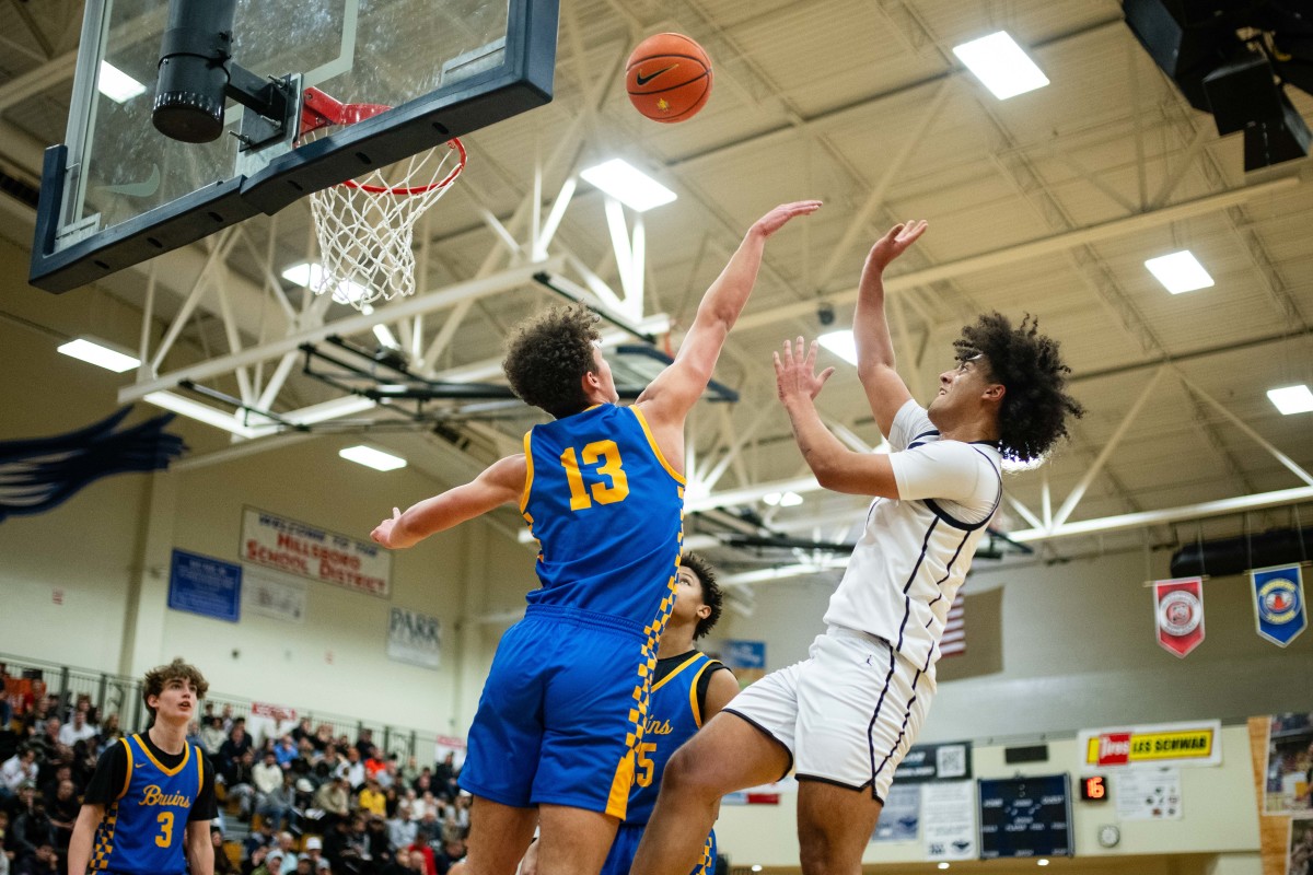 Barlow Mountainside boys basketball Les Schwab Invitational game December 26 2023 Naji Saker-18