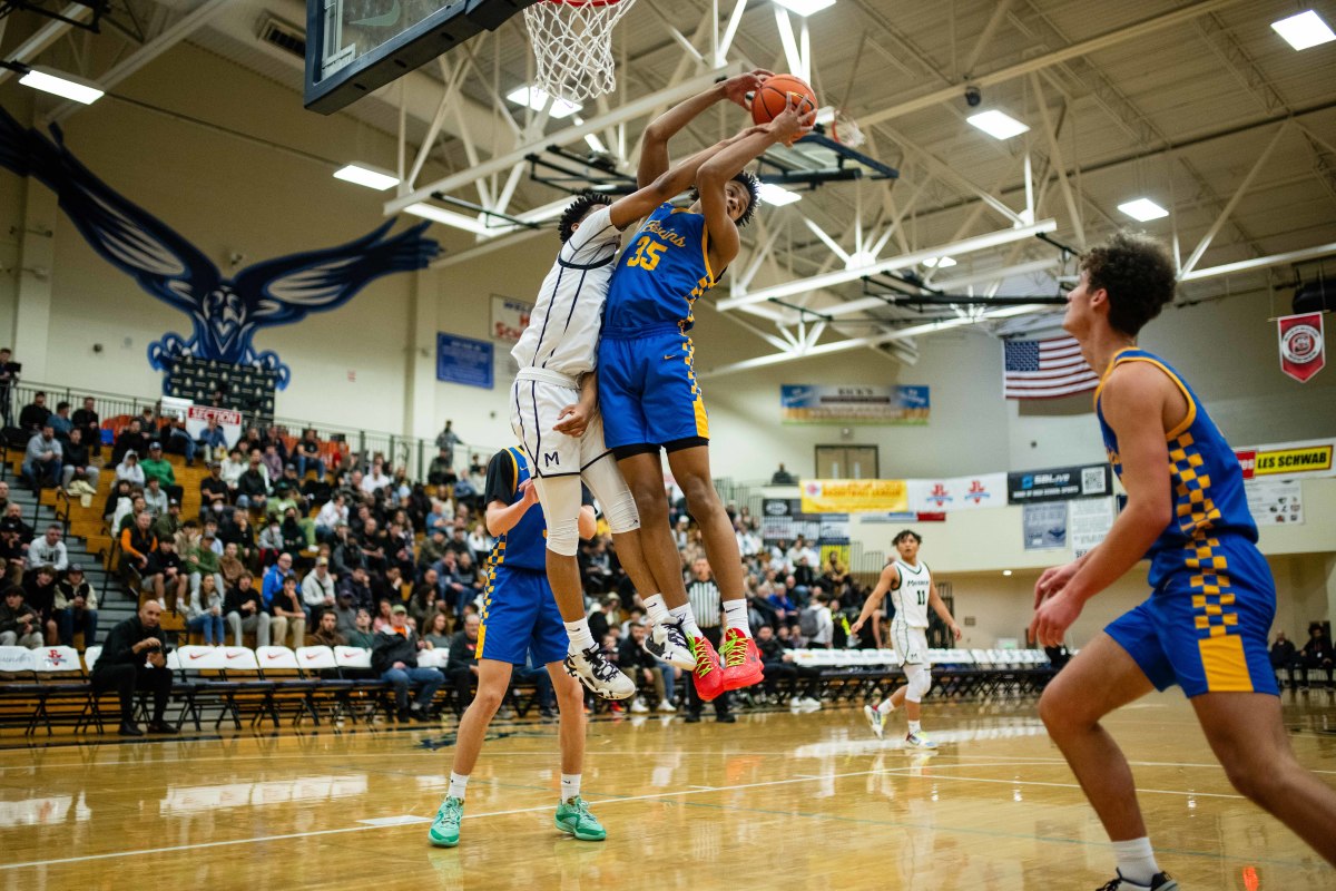 Barlow Mountainside boys basketball Les Schwab Invitational game December 26 2023 Naji Saker-19