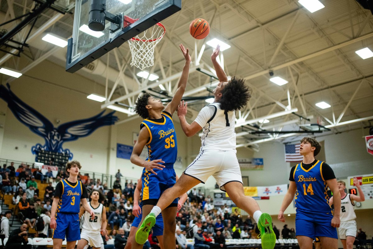 Barlow Mountainside boys basketball Les Schwab Invitational game December 26 2023 Naji Saker-21