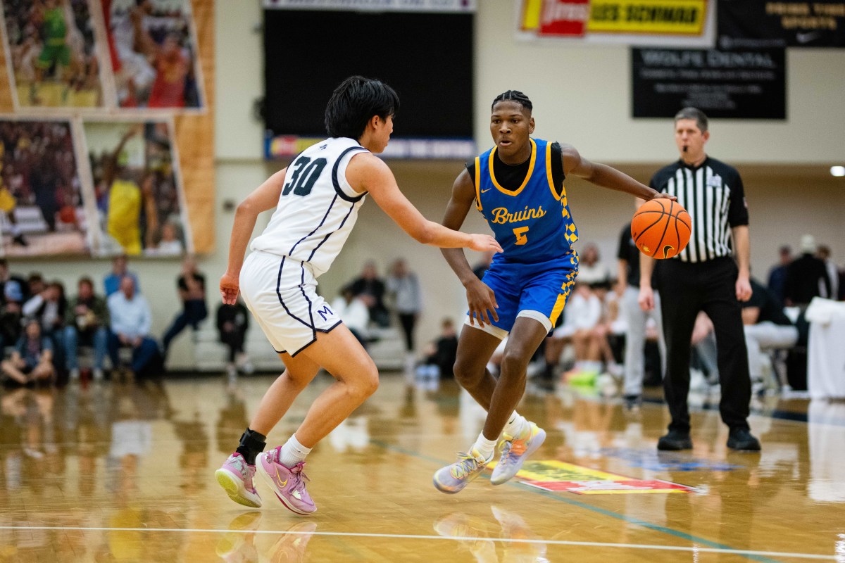 Barlow Mountainside boys basketball Les Schwab Invitational game December 26 2023 Naji Saker-41